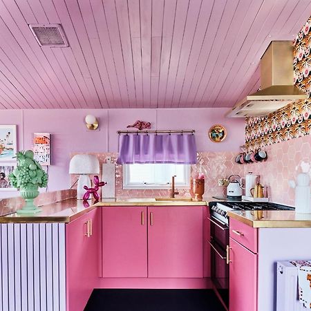 Fun Barbie Inspired, 6 Berth Caravan - Camber Sands Holiday Park, Near The Beach Zewnętrze zdjęcie