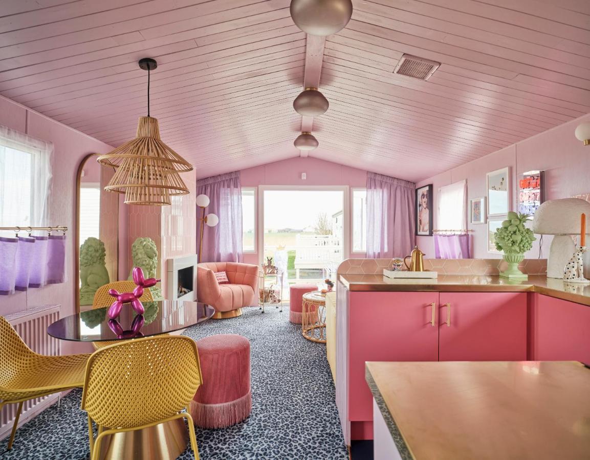 Fun Barbie Inspired, 6 Berth Caravan - Camber Sands Holiday Park, Near The Beach Zewnętrze zdjęcie